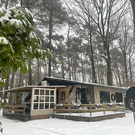 Chalet Sint Hotel Zutendaal Exterior photo